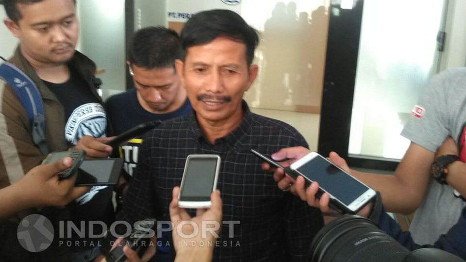 Djajang Nurdjaman menilai pemain mudanya sudah percaya diri di laga debut. Copyright: &copy; Muhammad Ginanjar/INDOSPORT